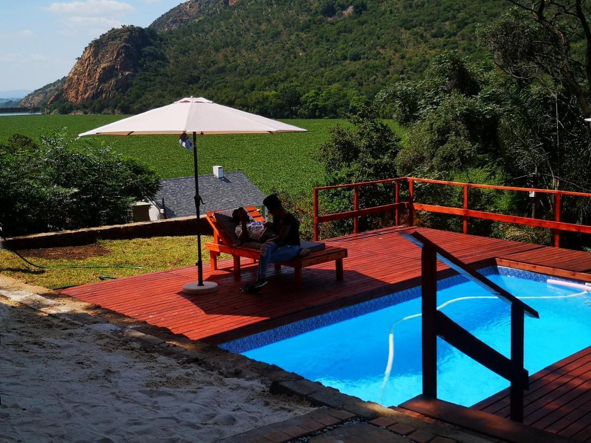 Hotel Metsing At Harties à Hartbeespoort Extérieur photo