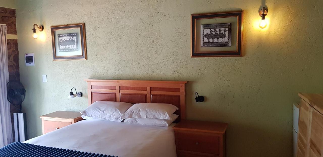 Hotel Metsing At Harties à Hartbeespoort Extérieur photo